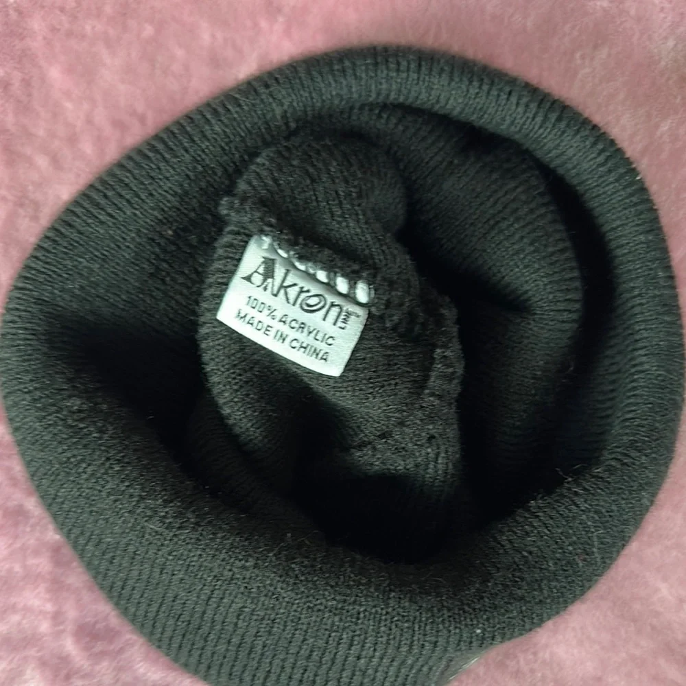 Classic‎ Black Knit Beanie